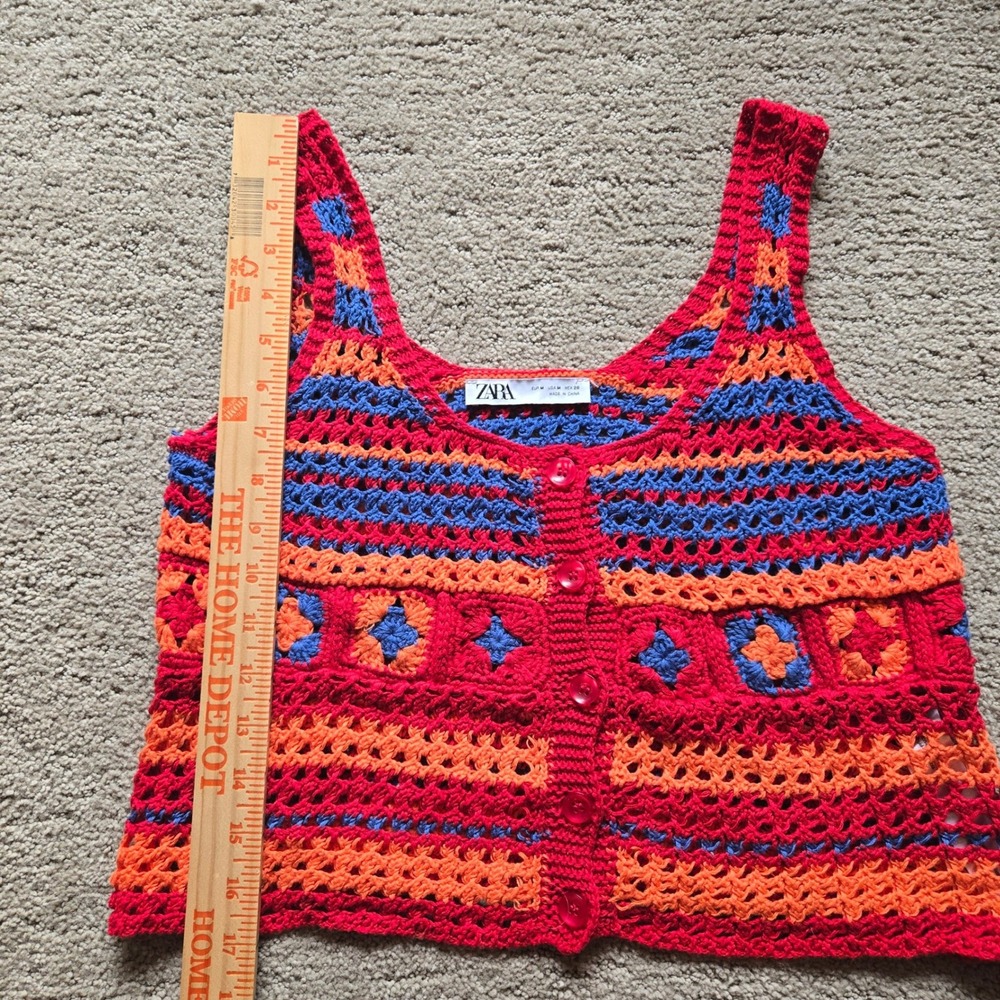 Zara Crochet Knit Crop Top Red Orange Blue Boho Button Front Tank Medium - Picture 3 of 4